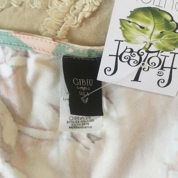 Pink Floral V Neck Bodysuit Size Small - Picture 5 of 11